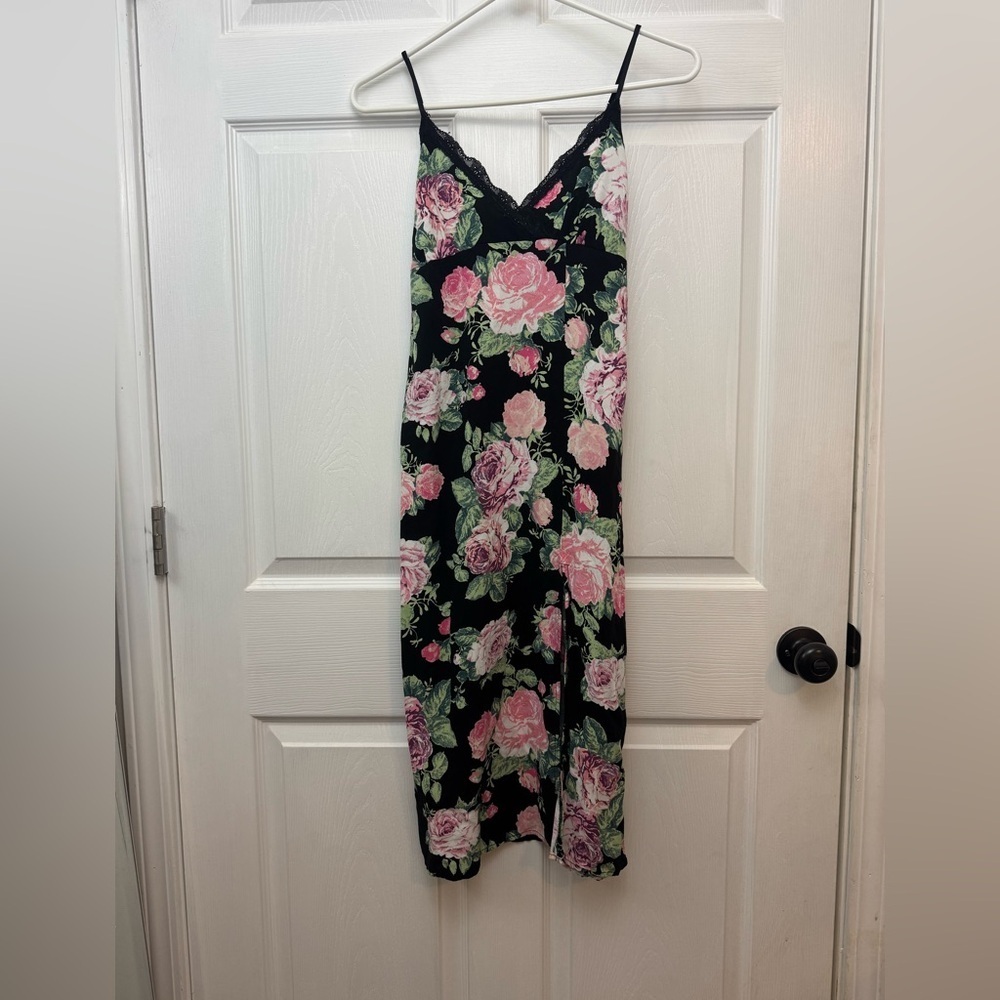 Stitch & Pine Floral Midi Dress with Lace Detail